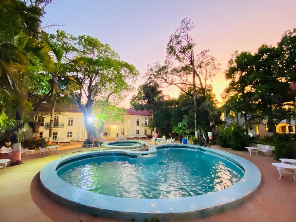 Anand Ritz Resort מת'ראן מראה חיצוני תמונה
