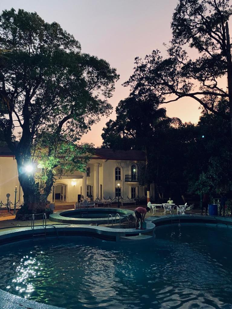 Anand Ritz Resort מת'ראן מראה חיצוני תמונה